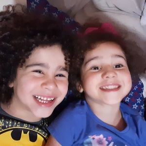 Meet your Posher, Elizabeth